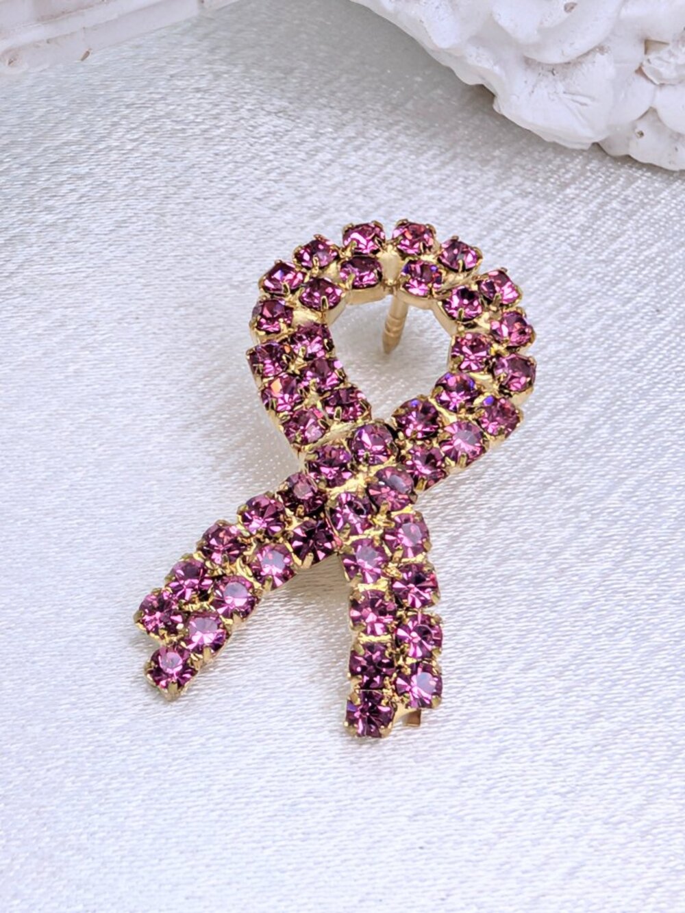 NEW Breast Cancer Awareness Put 'Em Pin - Picture 3 of 6